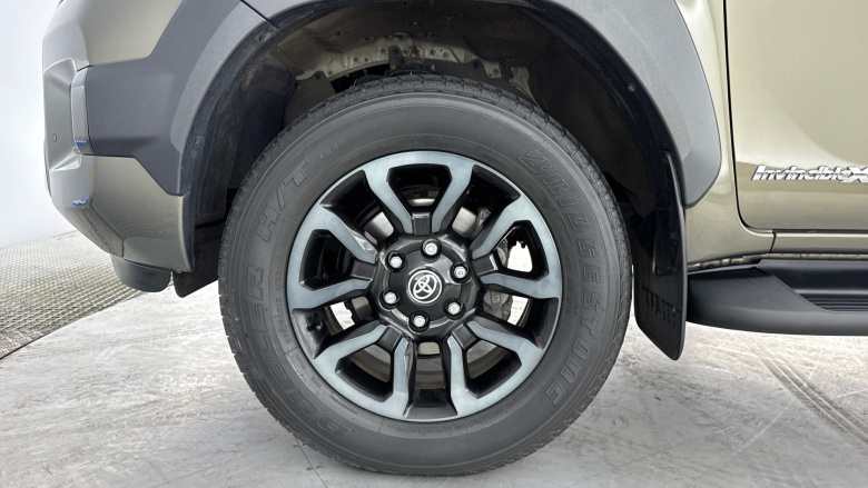 Toyota Hilux Diesel Invincible X D/Cab Pick Up 2.8 D-4D Auto